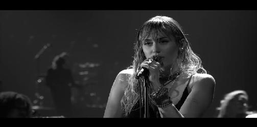 Miley Cyrus - Slide Away (2019 Video Music Awards)
